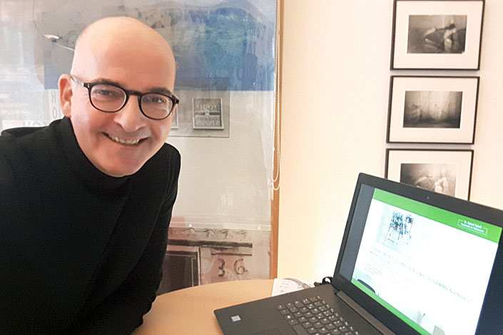 Dr. Roland Uphoff bei einem Onlinevortrag Dr. Roland Uphoff bei einem Onlinevortrag