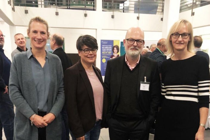 uphoff_seminar_fuehrungskraefte_2019_beitrag v.l.n.r. Sandra Peters, Caterina Krüger, Axel Näther und Petra Marschewski von der Kanzlei Uphoff